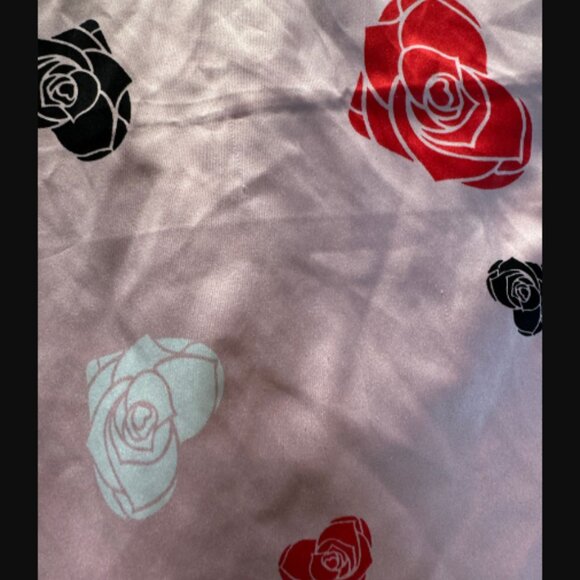 [RARE] Aldo 2018 Valentines Day Limited Edition Collection  Scarf - Picture 11 of 16